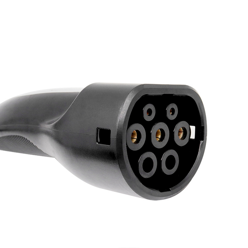 Portable Tesla Charger 7kW All-Plugs (UAE/Type2)