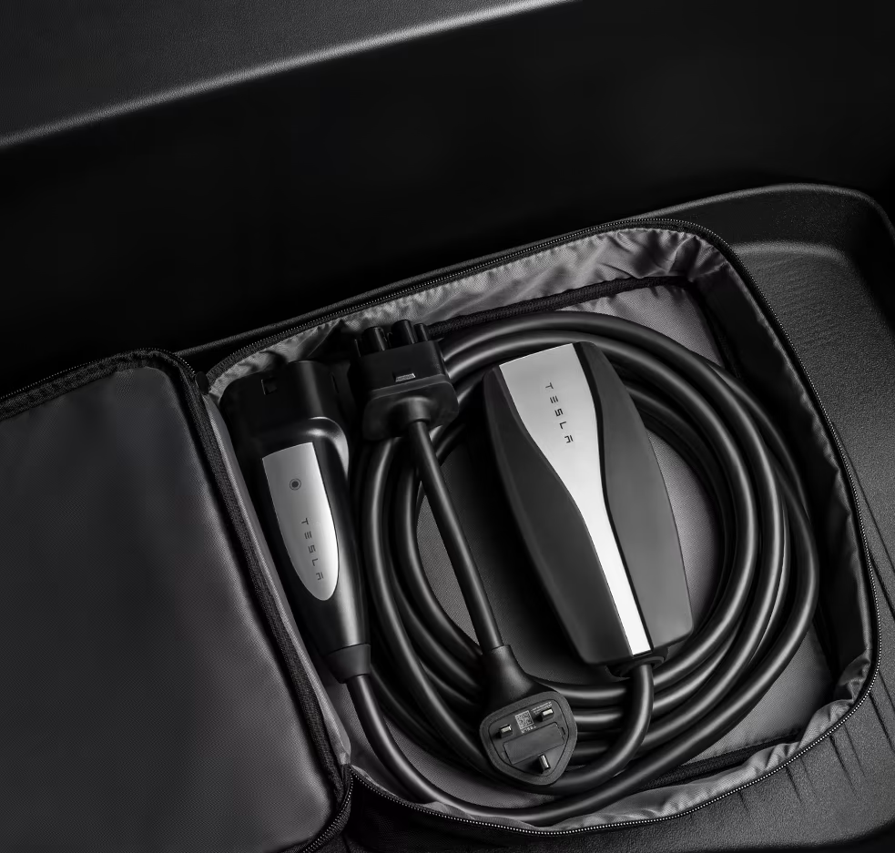 Portable Tesla Charger 2.3kW (GCC / Type 2)